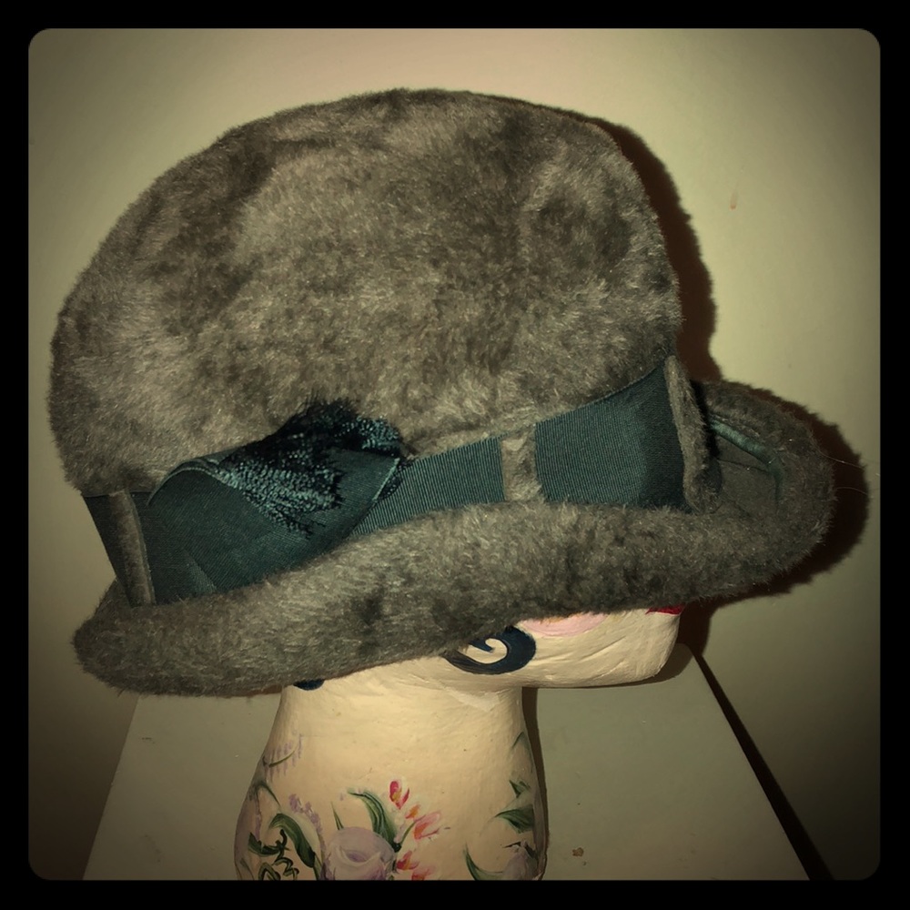 Vintage MARTELLE OF WEST GERMANY DOVEDOWN HAT